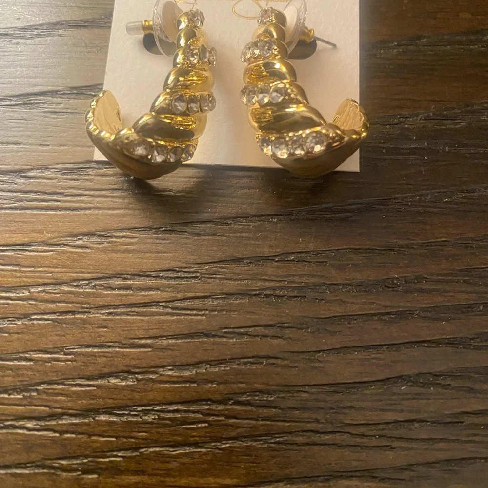 NEW Jessica Simpson gold earrings